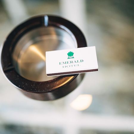 Emerald Suite Hotel Baku Exterior photo