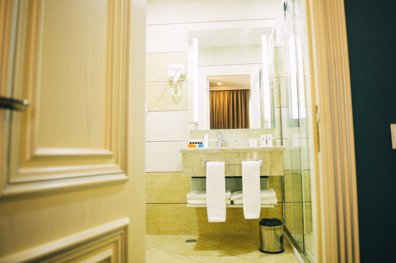 Emerald Suite Hotel Baku Exterior photo