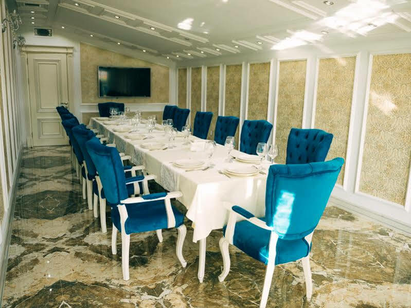 Emerald Suite Hotel Baku Exterior photo
